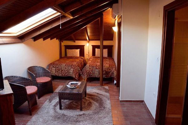 Hotel Nostos (Kastoria)